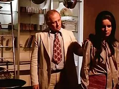 لولا فاتنة يحصل سكس ولادي فرنسي الحمار مارس الجنس ومداعبتها مع هزاز